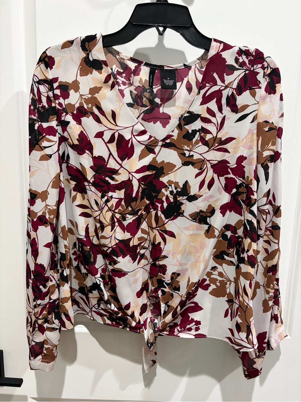 3/4 sleeve Tie-Front Floral Blouse - Burgundy/White/Brown